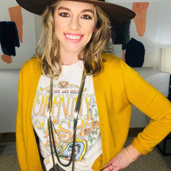 *LAST ONE LEFT* Daydreamer Johnny Cash  Tour Tee - Picture 2 of 2